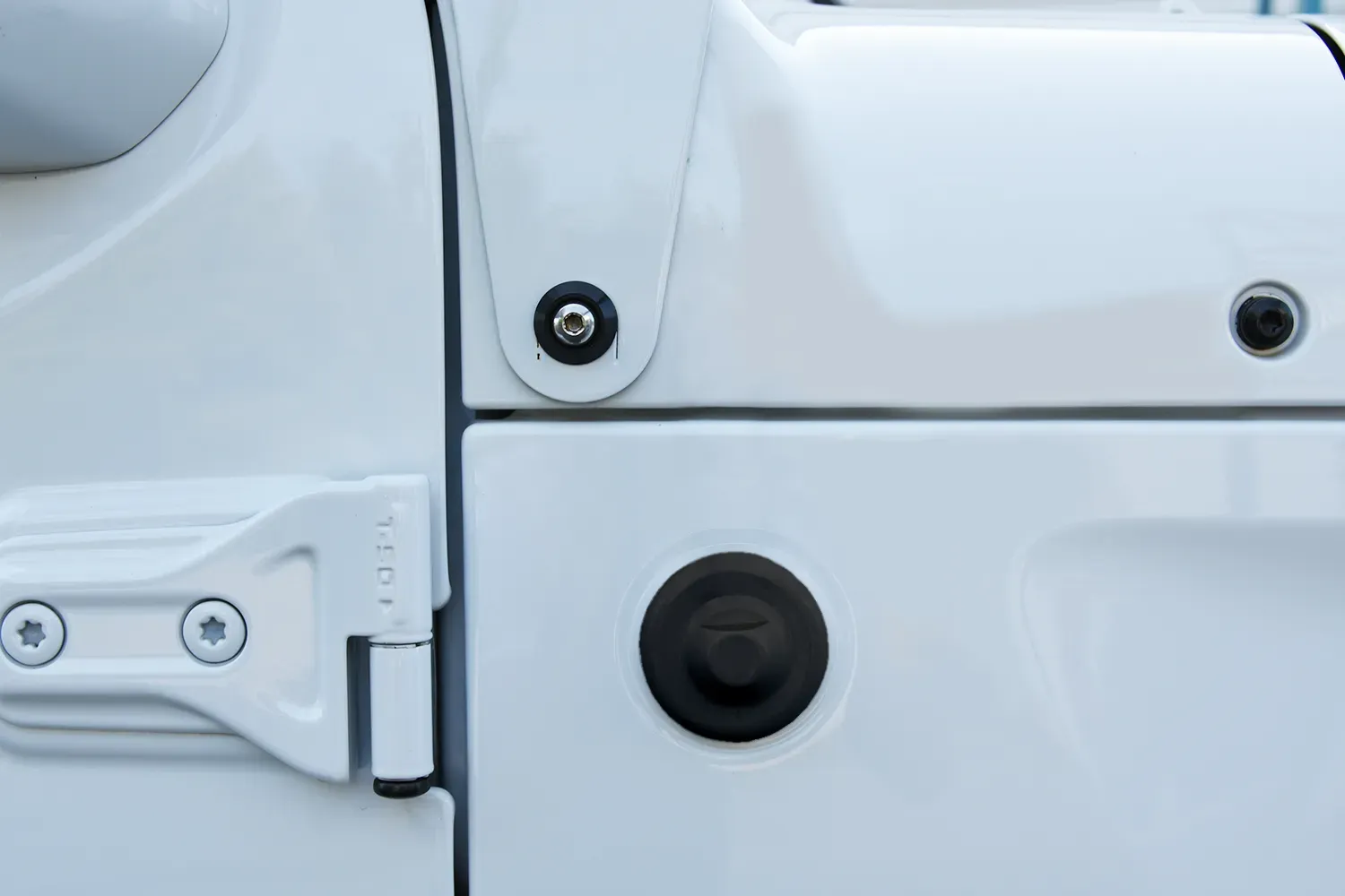 Distinction® Painted Antenna Cap (Fits JL/JT/JK)