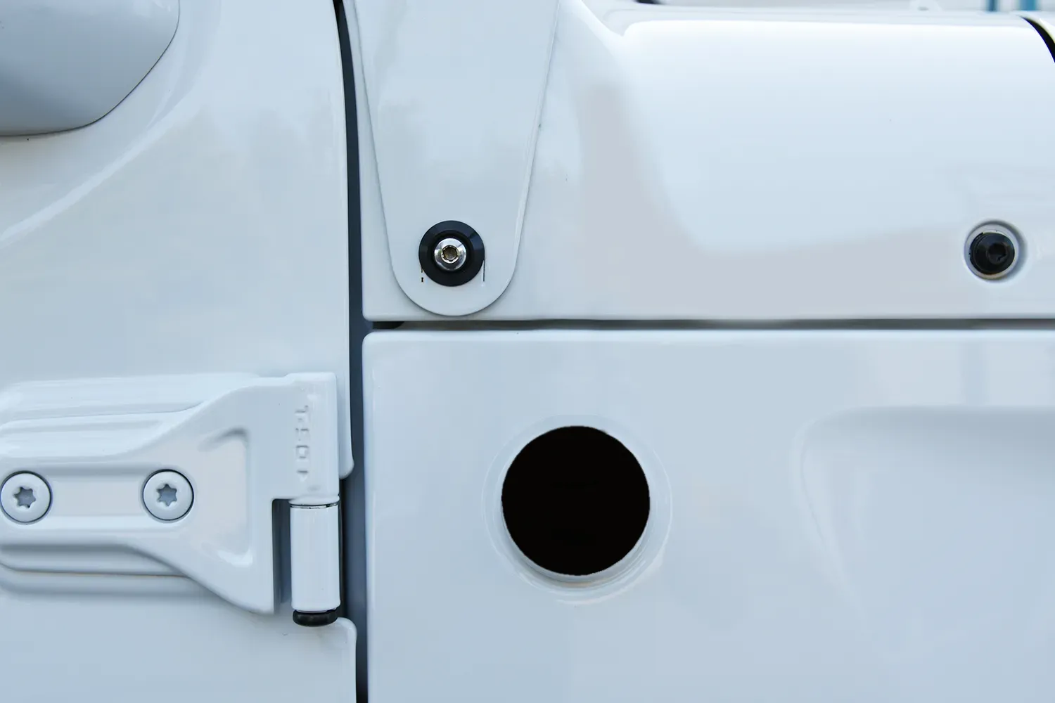Distinction® Painted Antenna Cap (Fits JL/JT/JK)