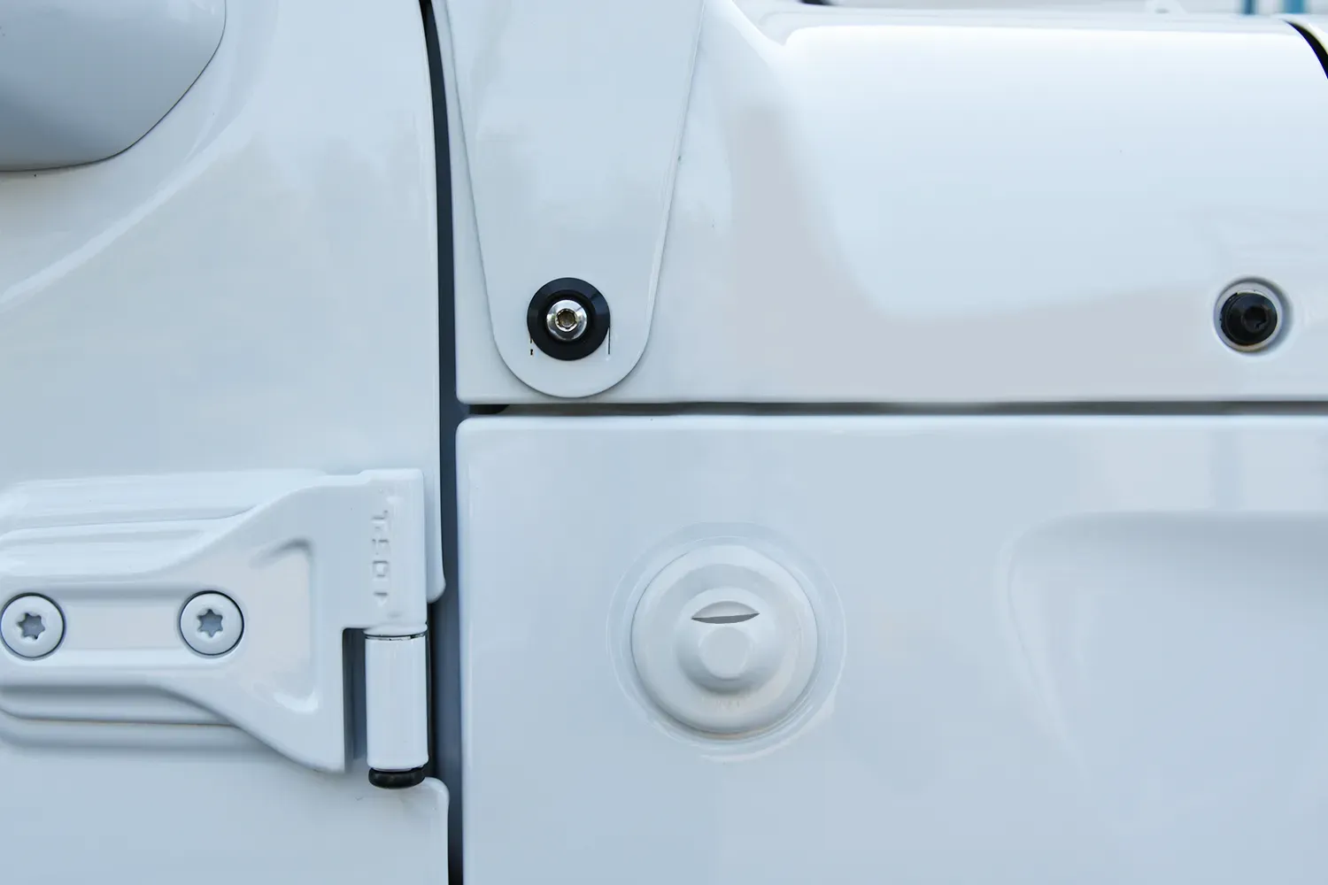 Distinction® Painted Antenna Cap (Fits JL/JT/JK)