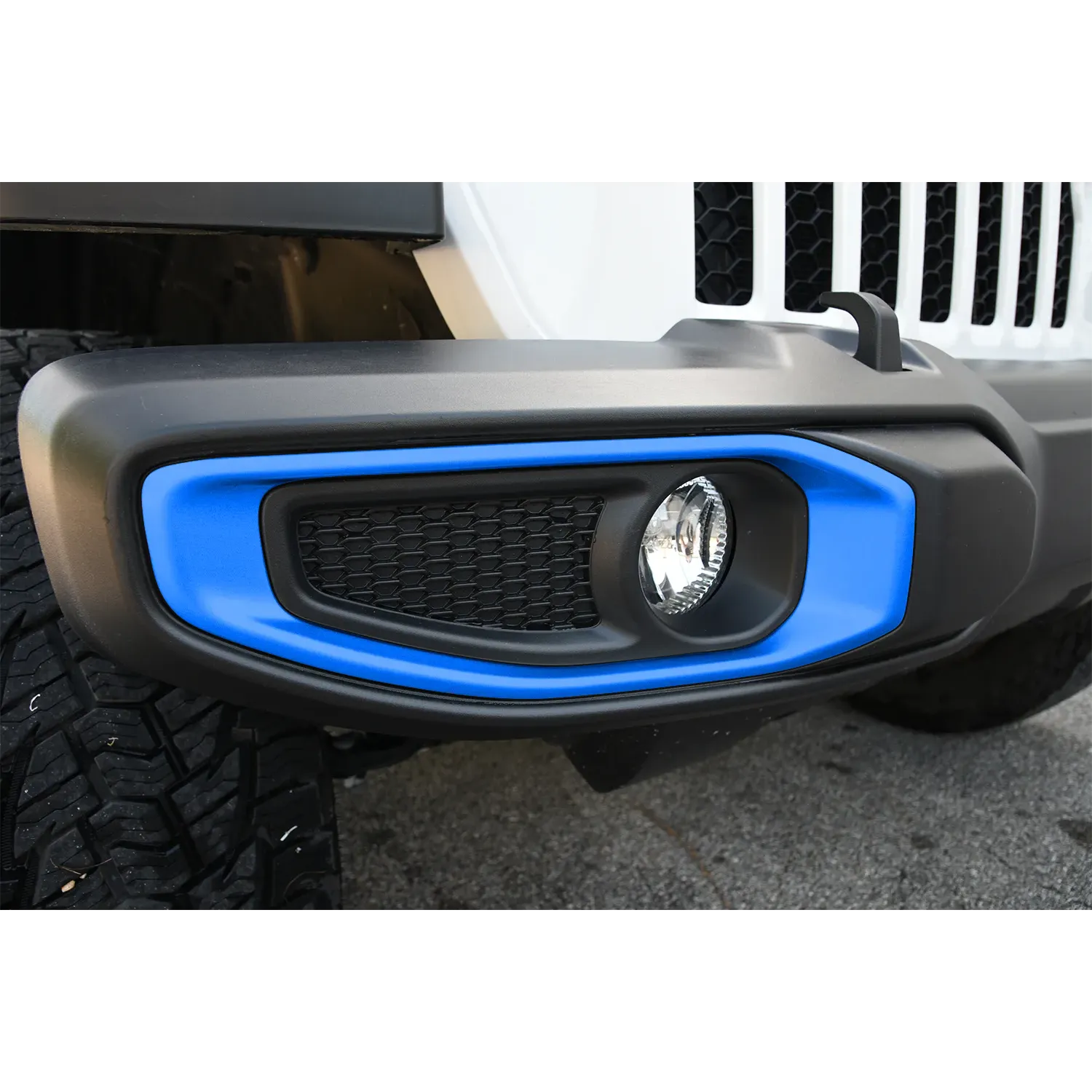 Fog Trim Light Surround (Fits JL/JT)