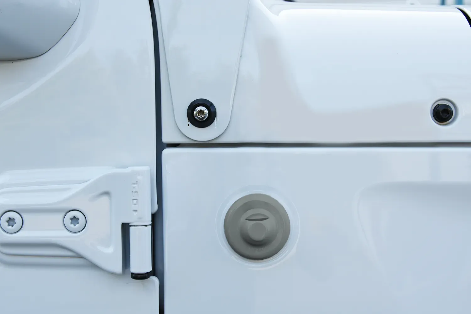 Distinction® Painted Antenna Cap (Fits JL/JT/JK)