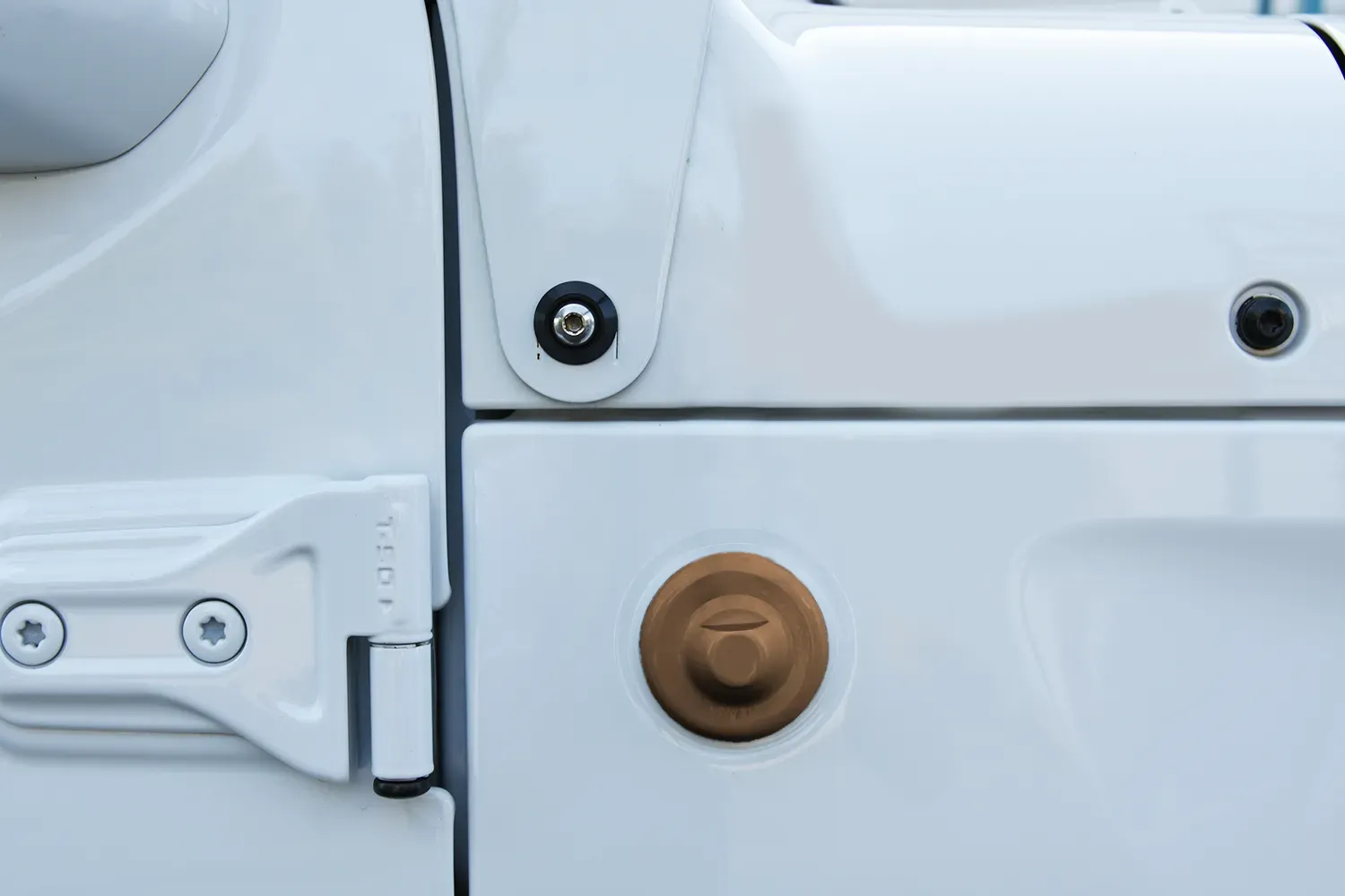 Distinction® Painted Antenna Cap (Fits JL/JT/JK)