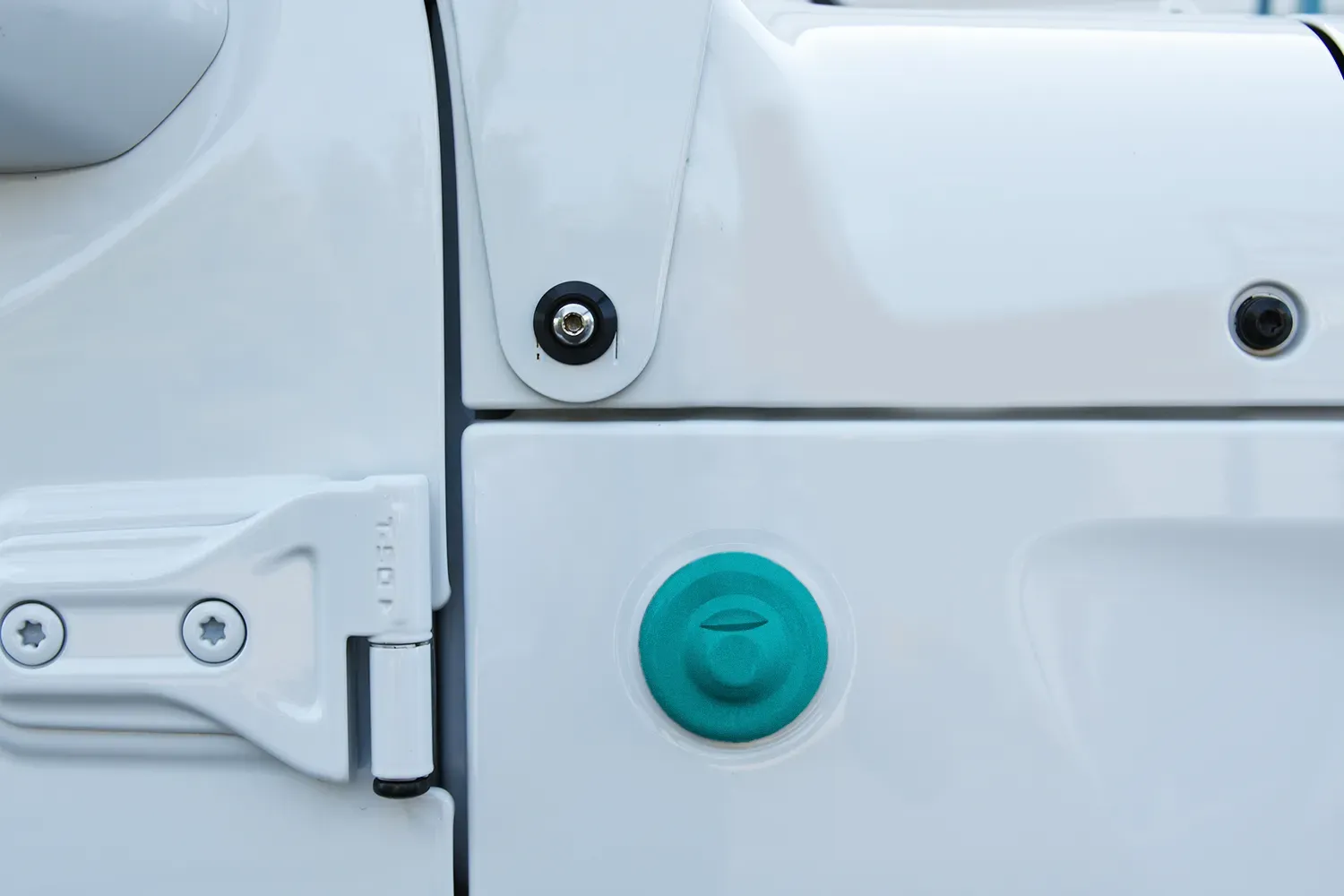 Distinction® Painted Antenna Cap (Fits JL/JT/JK)