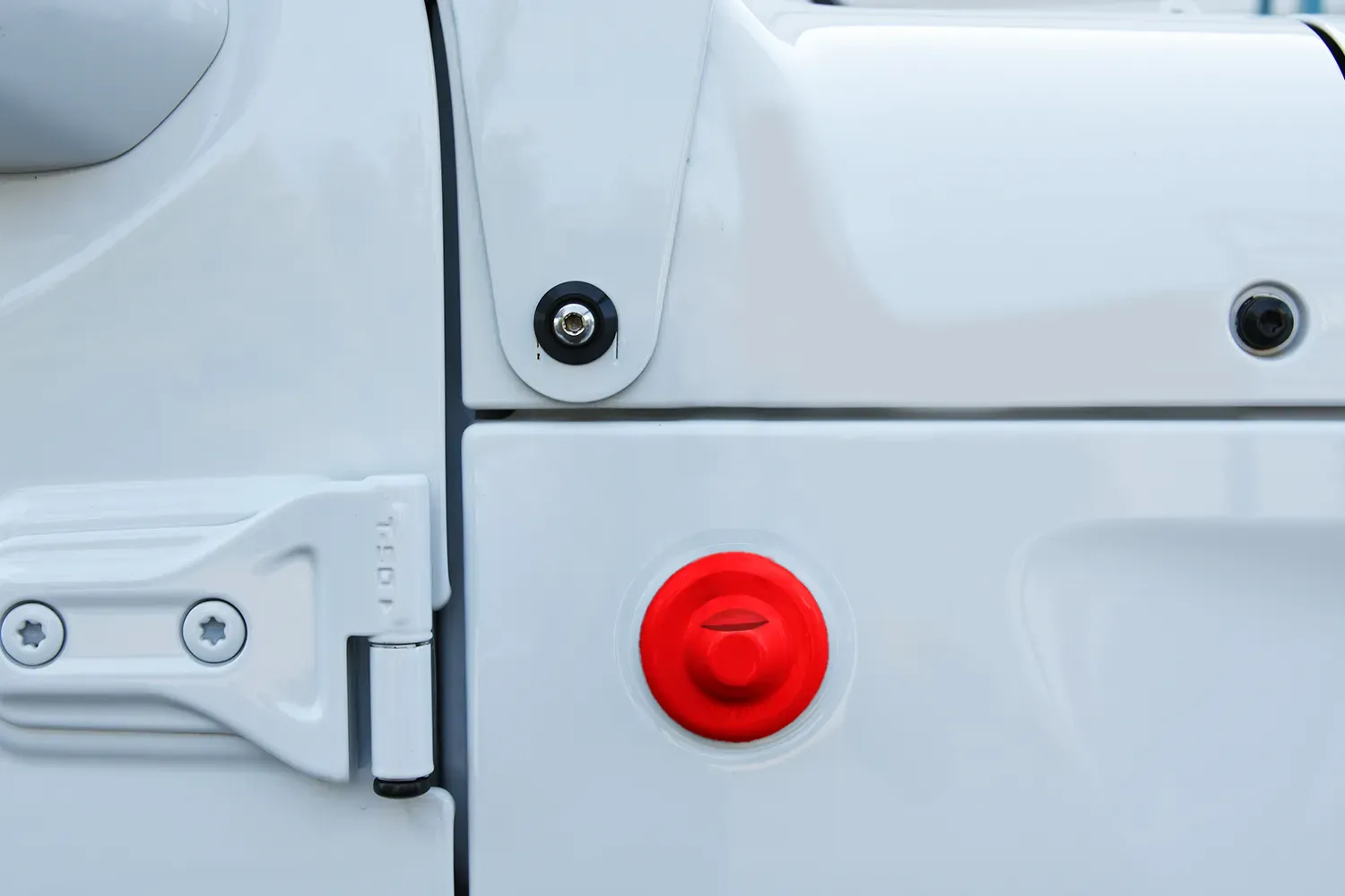 Distinction® Painted Antenna Cap (Fits JL/JT/JK)