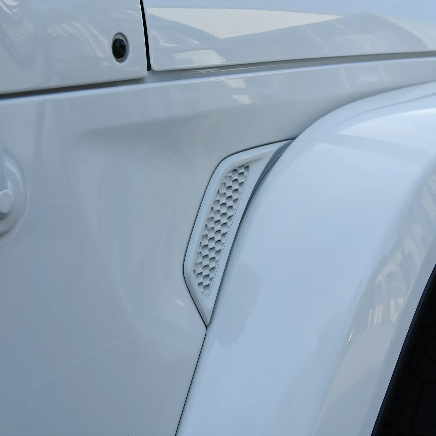Fender Vents Single or Two-Tone Painted (Fits JL/JT)