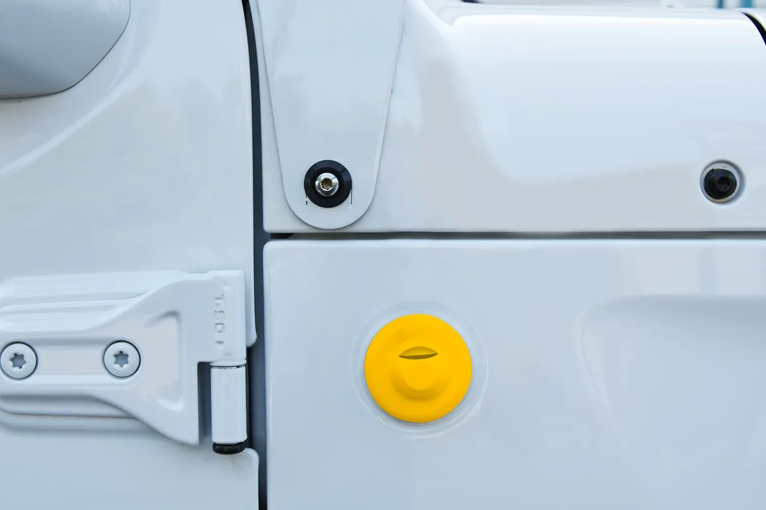 Distinction® Painted Antenna Cap (Fits JL/JT/JK)