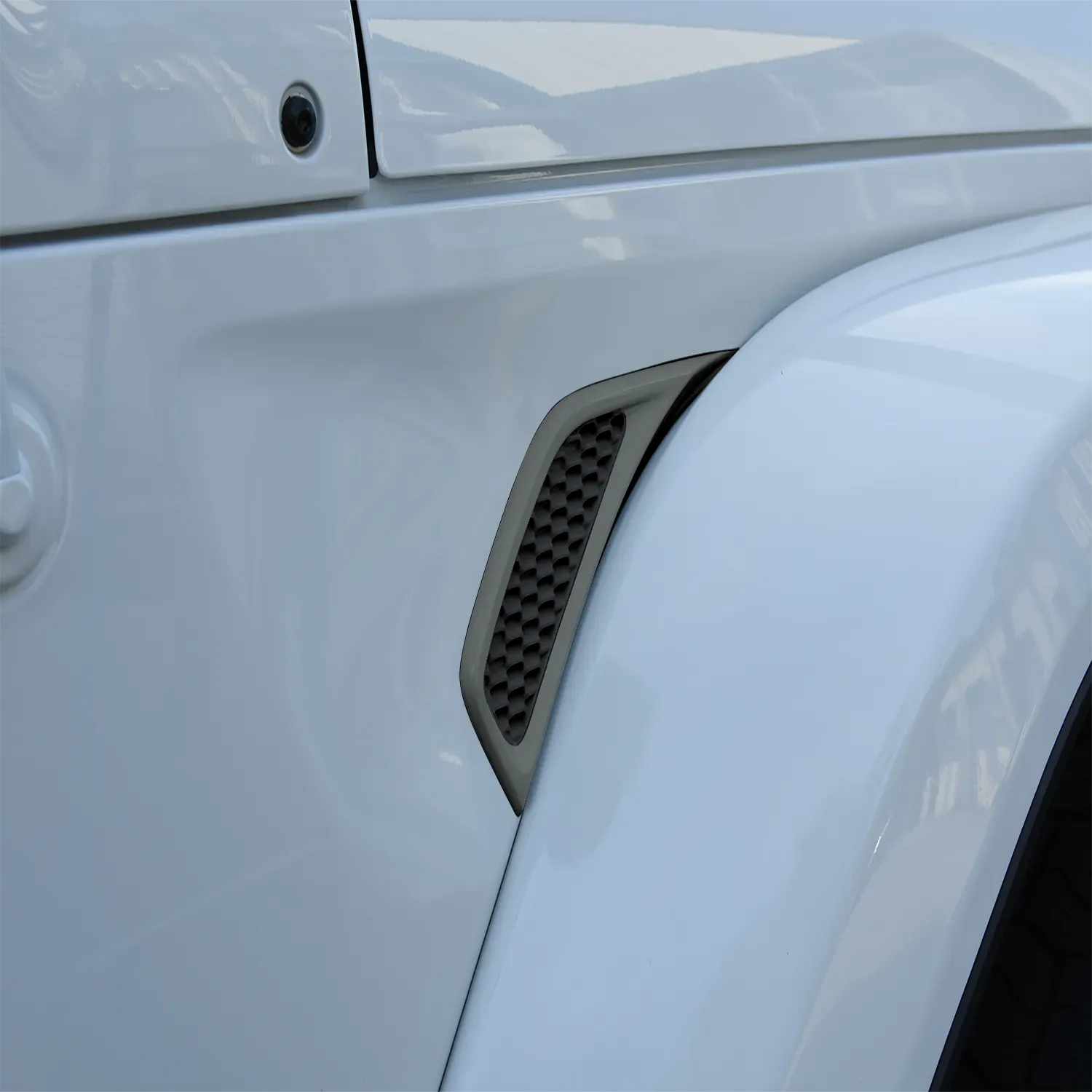 Distinction® Fender Vents Hydrographics JL/JT