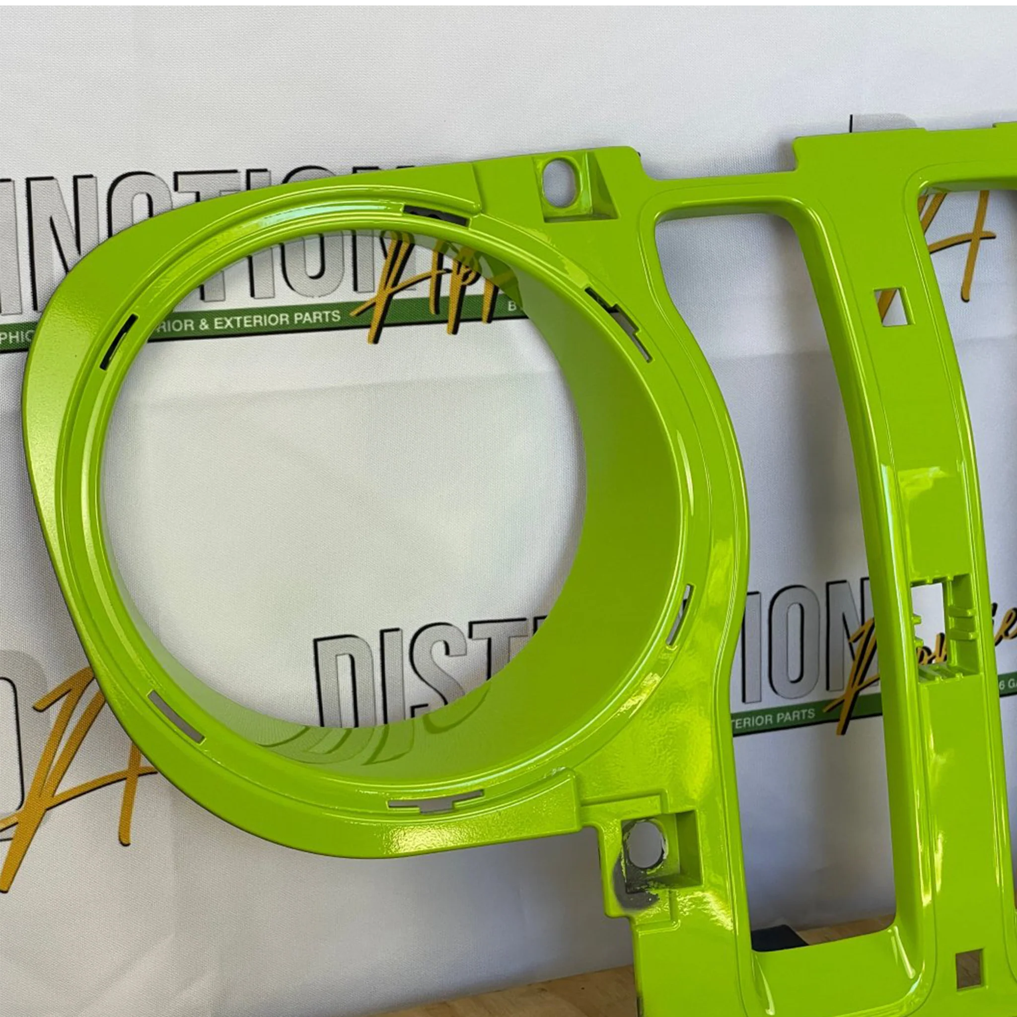 Classic Grille Trim Factory Color Painted (Fits JL/JT, 4XE, 392 Models 2018-2023) - Image 4